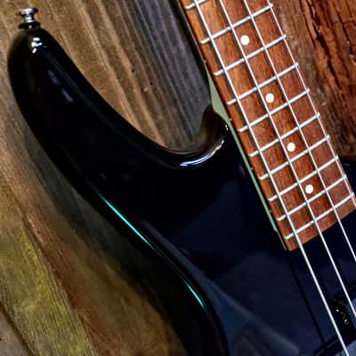 Ibanez GSR200-BK Gio Soundgear with Active EQ - Black image 5