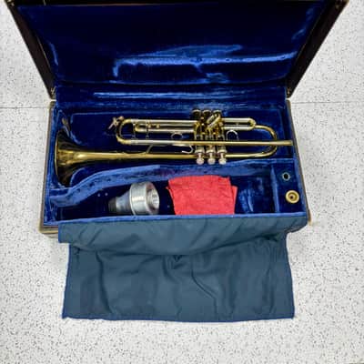 Vintage 1970’s Bach Stradivarius Model 37 Professional Bb Trumpet Clear Lacquer image 1