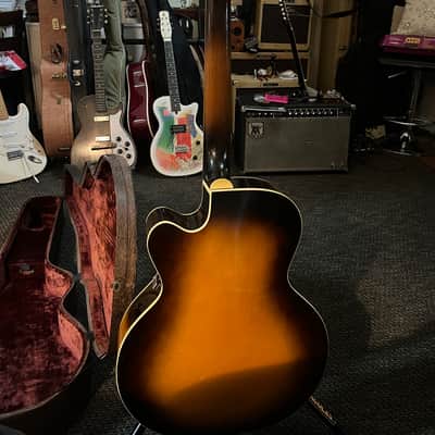 Silvertone H51 cutaway 1950s - Tobacco burst image 16