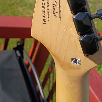 Squire Stratocaster Bild 3