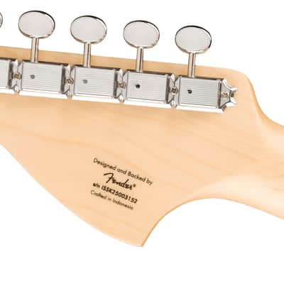 Squier Paranormal Stratocaster Deluxe Laurel FB Black Pickguard 3-Color Sunburst image 5