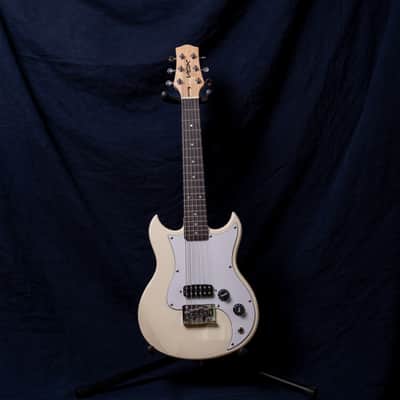 Vox SDC-1 Mini Guitar - White image 1
