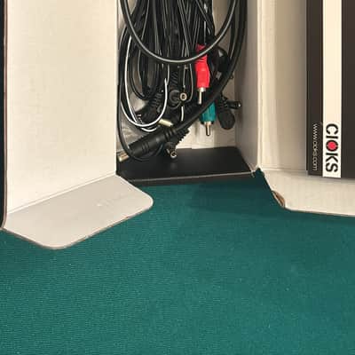 CIOKS 8 Expander Power Supply 2010s - Black image 3