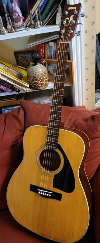 Yamaha FG-420 Jumbo Dreadnought Acoustic Guitar image 1