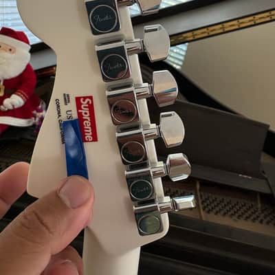Fender Limited Edition Supreme Stratocaster 2017 - White image 6