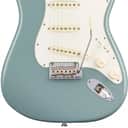 Fender American Professional Stratocaster with Maple Fretboard 2017 Sonic Grey