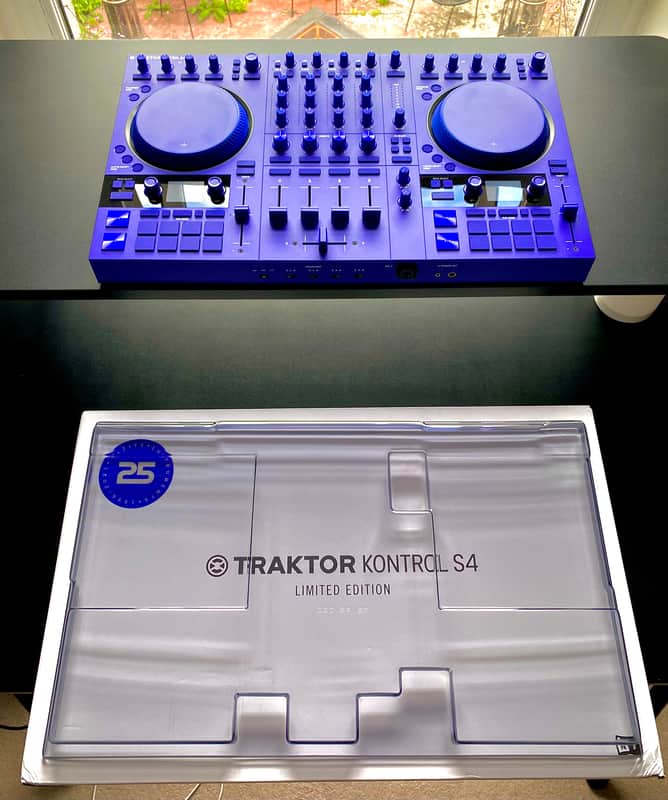 Native Instruments Traktor Kontrol S4 MK3 - Ltd Ultraviolet Edition - As New - Pick Up Only Dublin! image 1