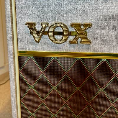 Vox VOX AC4HW1 Hand-Wired 4-Watt Tube Guitar Combo Amp 2016 - Fawn vinyl and Brown Diamond image 9