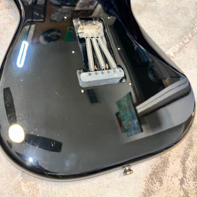 Fender Stratocaster 2018 - Black image 10