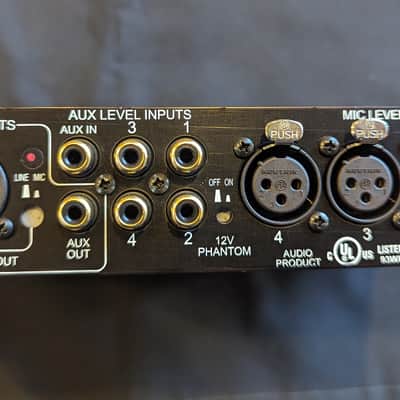 Shure SCM268 4 Channel Microphone Mixer image 2