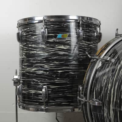 1970s Ludwig Oyster Black Pearl 14x22 8x12 16x16 Drum Set image 2