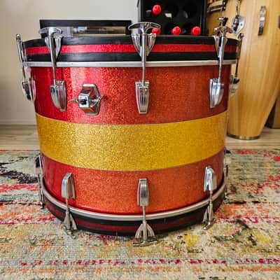 Ludwig Tri-Band Red & Gold Sparkle 3-ply Kit 22-16-12" Blue/Olive Badge image 6
