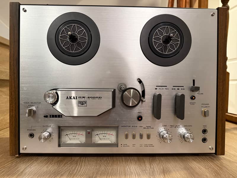 Akai GX-4000D 1/4" 4-Track 2-Channel Tape Recorder 1978 - 1985 - Silver image 1