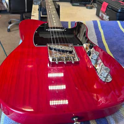 Fender Professional Telecaster 2016 - Crimson Red Transparent image 6