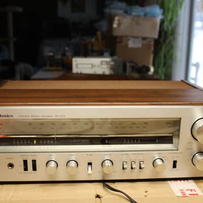 Restored Technics SA-303 AM/FM Stereo Receiver (2) image 10