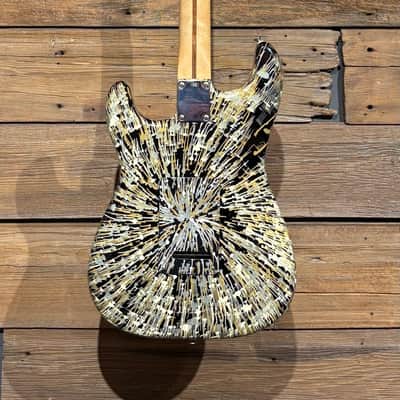 Fender FSR "Splattercaster" Standard Splatter Stratocaster with Rosewood Fretboard 2003 - 2004 - Olympic White, Aztec Gold, and Inca Silver Drop over Black image 4