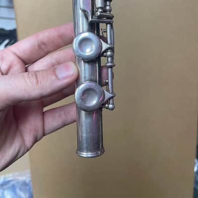 King Cleveland 610 Flute w/ Hard Case Blue Lining (parts/ repairable) image 4