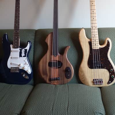 Birdsong Embrace Fretless 2013 Natural Walnut image 9