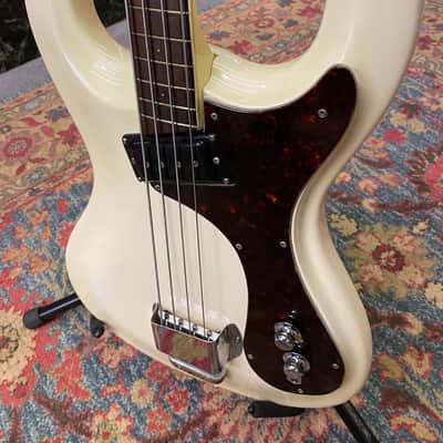 Mosrite Ventures Bass 1964 White image 2