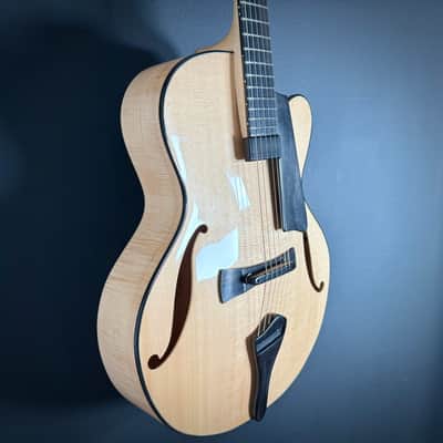 2025 Wald 17-inch Archtop - Brand New - Custom TRM Build Bild 4