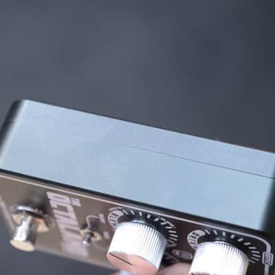 King Tone Octaland V2 Super Smooths Octave Fuzz Effect Pedal w/Box #OC221251 image 12