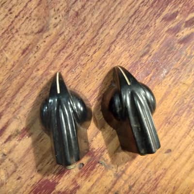 Daka-Ware 1950's-1960's Bakelite Chickenhead Knob Pair  - Black image 4
