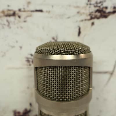 Electro-Voice RE27N/D Cardioid Dynamic Broadcast Microphone W/ Suspension Mount image 11