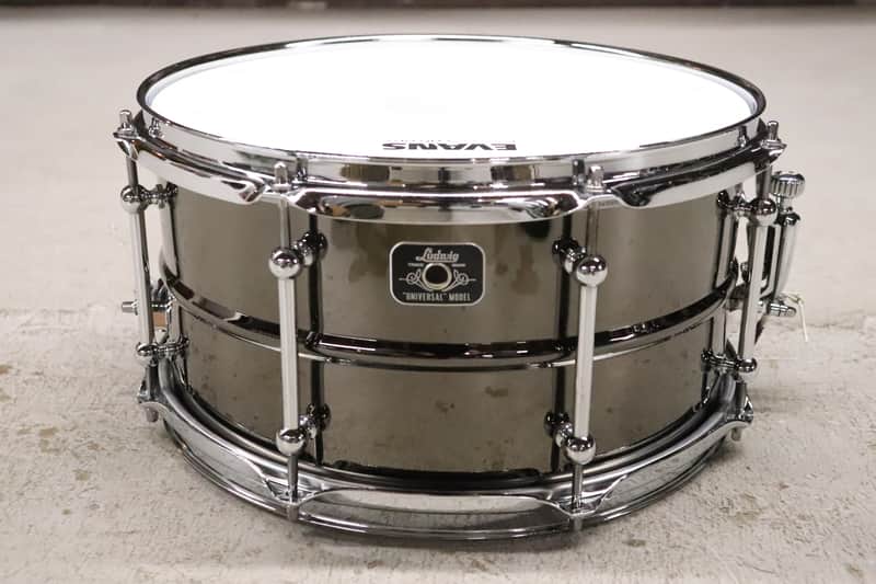 Ludwig Universal Black Brass 7x13 Snare Drum image 1