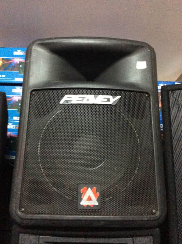 Peavey Impulse 200 pair of passive high power 12