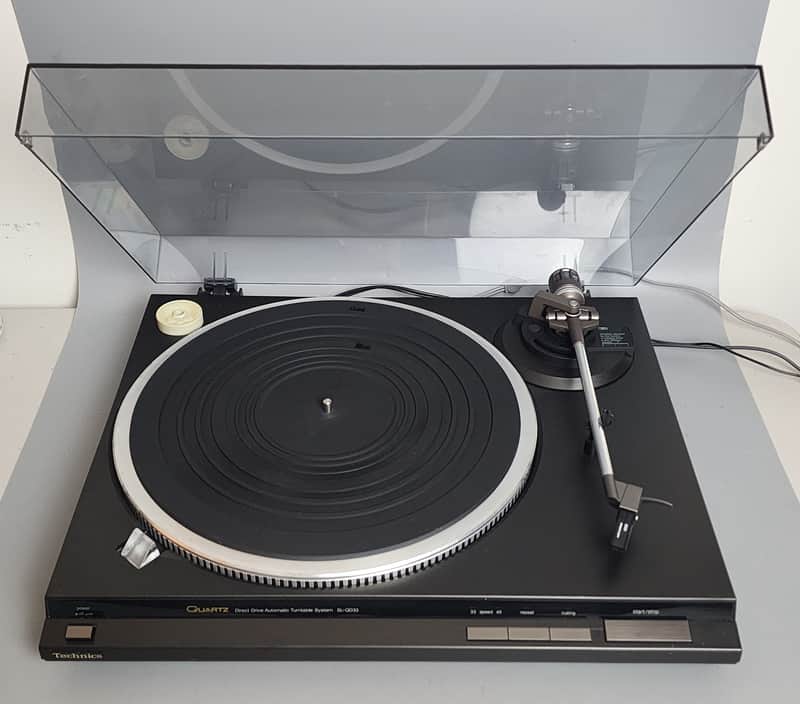 Technics SL-QD33 Quartz Direct-Drive Automatic Turntable System w/AT 6006