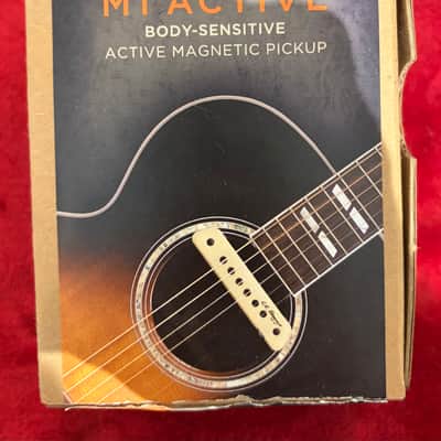 LR Baggs M1A Active Soundhole Pickup with Volume Control 2010s - White image 3