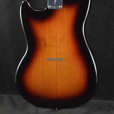 Immagine Mint Fender Player II Mustang 3-Color Sunburst Maple Fingerboard - 7