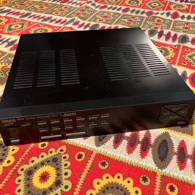 rare Yamaha half-rack series EMT-10 AWM Sound Expander Synthesizer year 1988