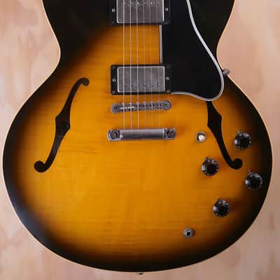 Gibson ES-335 Figured Semi-Hollow Electric Guitar, 1990 Model image 1