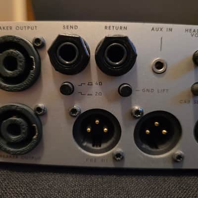 Darkglass Electronics Microtubes 900 V2 900-Watt Bass Amp Head image 6