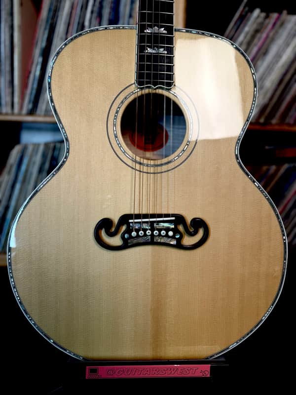 Gibson J-200 1995 - Natural image 1