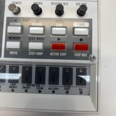 Korg Volca Sample Digital Sample Sequencer 2010s - White image 4