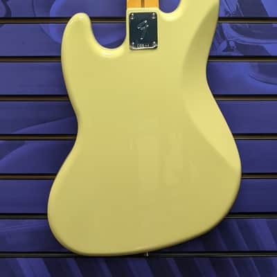 Fender Fender Player II Jazz Bass®, Rosewood Fingerboard, Hialeah Yellow 2022 - Present - Hialeah Yellow image 2