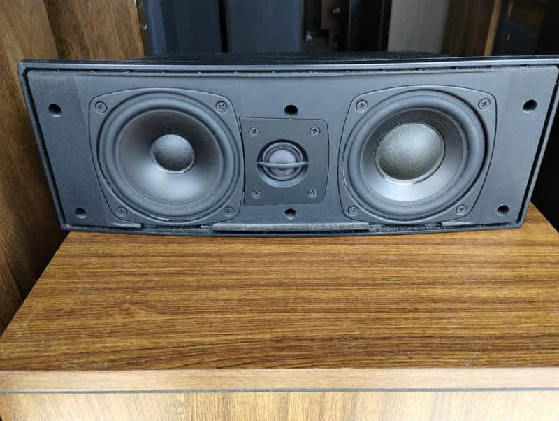 Boston CR2 center speaker in excellent condition - 2000's image 1