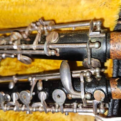 Larilee wood oboe with case. USA. Good but needs fixing up. image 7
