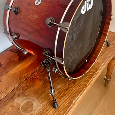 DW Collector‘s Exotic Quilted Sapeli SSC Standard Drum Kit 2021 image 8