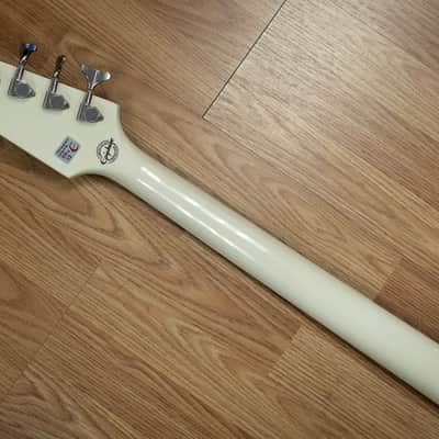 2010 Epiphone Thunderbird IV Limited Edition Custom Shop in Alpine White w/ Epiphone Case (Very Good) *Free Shipping* image 12