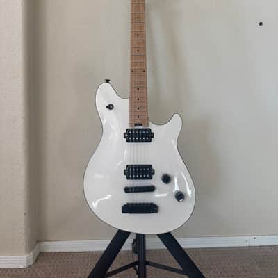 EVH Wolfgang Special TOM 2025 - Present - Husk White image 2