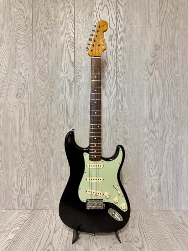 Fender Custom Shop 1960 Stratocaster NOS Black – Clapton Mid Boost 2012 image 1