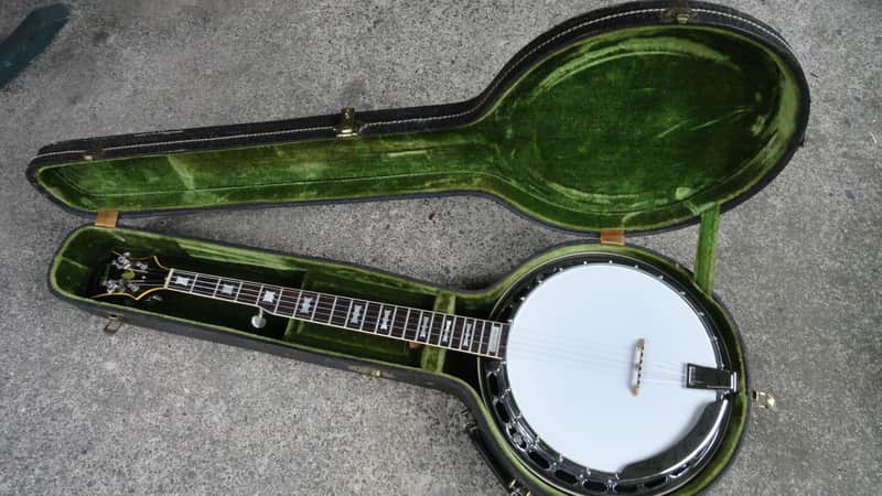 Vintage all original 1967 Gibson RB250 w Lifton Case