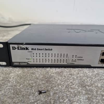 D-Link DGS-1224T - 24-Port Gigabit Smart Switch - Good image 5