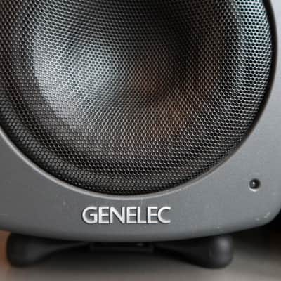 Genelec 8240A SAM 6.5" Powered Nearfield Studio Monitor (Pair) 2006 - 2016 - Gray image 7