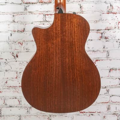 Taylor - (2025) 354ce - 12 String Acoustic-Electric Guitar -Sapele/Sitka - V-Class Bracing - Natural - w/ Hardshell Case - x5052 image 7