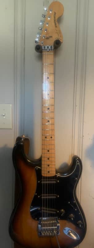Fender Stratocaster with Maple Fretboard 1979 Sunburst EMG Pickups Kahler Tremolo