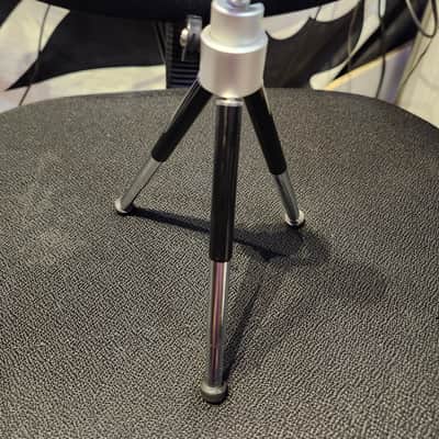 Unbranded Tripod Stand  - Black/Silver image 1